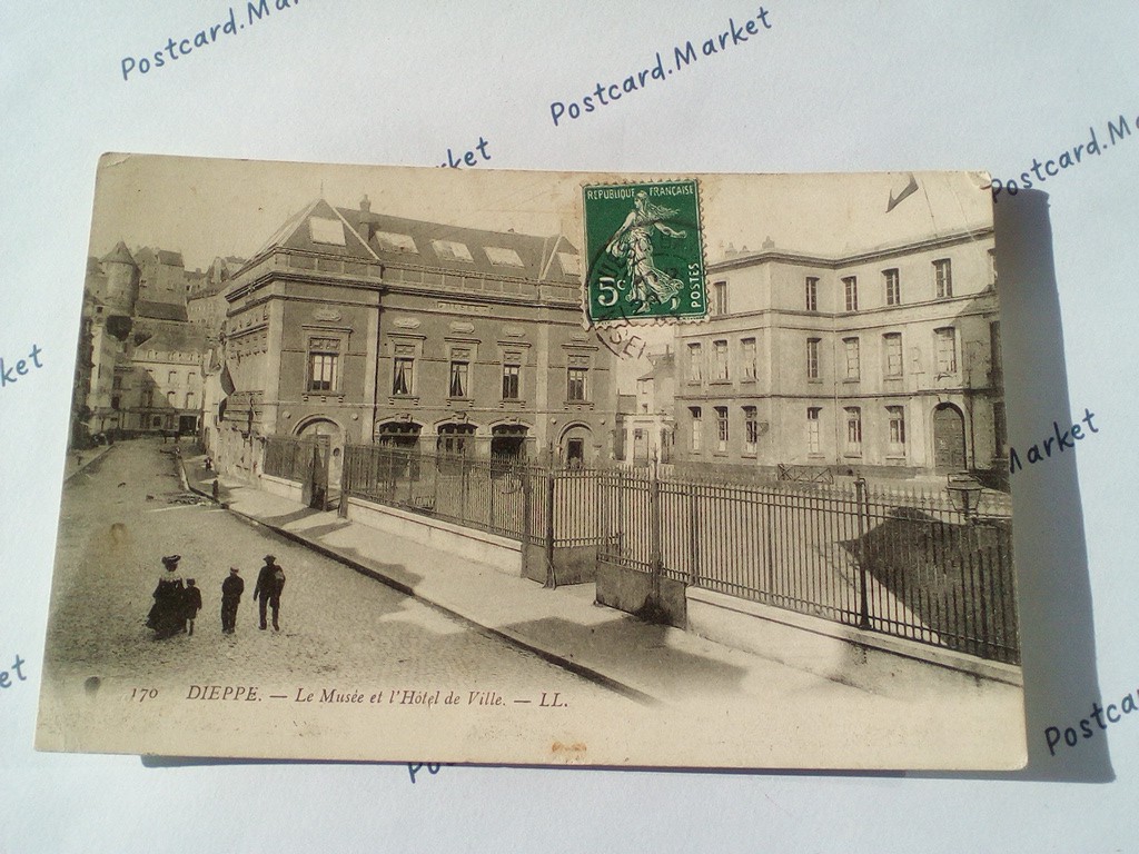 /France/Dieppe/FR_place_1908_Dieppe. Musee et Hotel de Vill.jpg